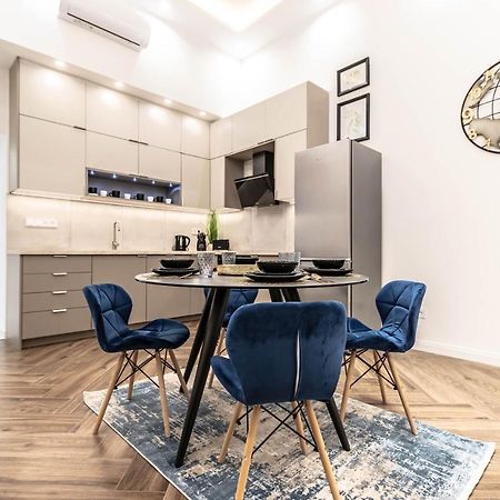 Assea Elegant Apartment With 2 Bedroom In Downtown Budapesta Exterior foto